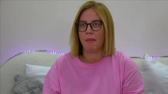 MariaNeumann online show from 09/21/25, 06:31