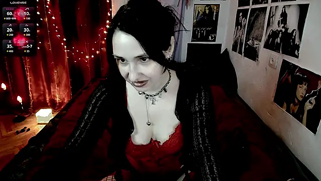 Snapshot of Tricky_Vicky666 chatting on 11/06/25, 12:00 Tricky Vicky666 online show from 11/06/25, 12:00
