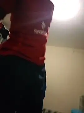 Snapshot of Brian_johns chatting on 10/27/25, 05:06 Brian johns online show from 10/27/25, 05:06