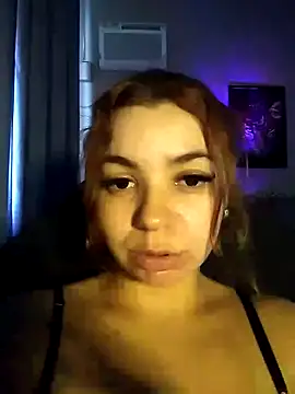 Snapshot of HotRuiva chatting on 02/25/25, 01:17 HotRuiva online show from 02/25/25, 01:17