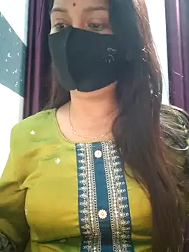 Aishwaryaa 69 online show from 03/03/25, 02:47