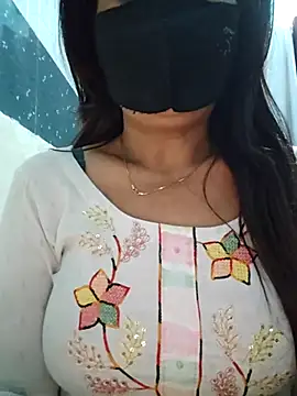 Aishwaryaa 69 online show from 03/14/25, 02:10