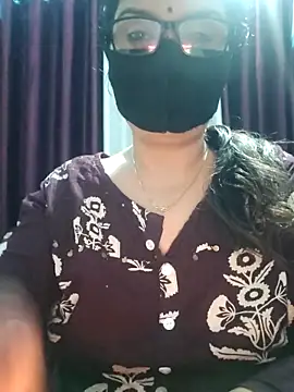 Aishwaryaa 69 online show from 10/11/25, 04:16