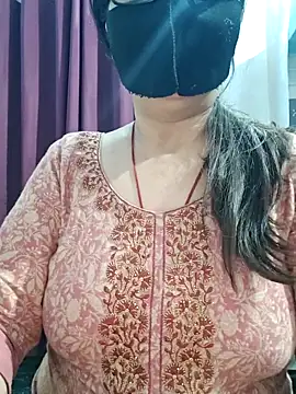 Aishwaryaa 69 online show from 04/01/26, 02:23