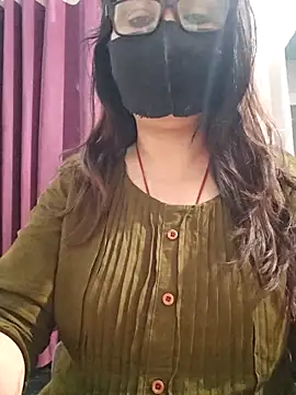 Aishwaryaa 69 online show from 04/02/26, 03:04