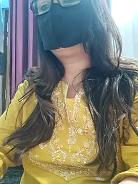 Aishwaryaa 69 online show from 04/10/26, 02:39