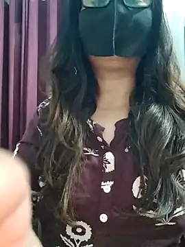 Aishwaryaa 69 online show from 04/21/26, 02:26