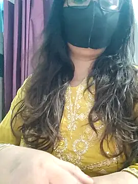 Aishwaryaa 69 online show from 05/25/26, 08:31