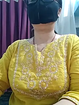 Snapshot of Aishwaryaa_69 chatting on 06/18/26, 11:14 Aishwaryaa 69 online show from 06/18/26, 11:14