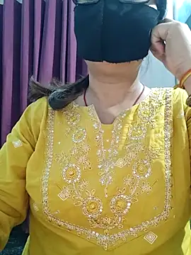 Snapshot of Aishwaryaa_69 chatting on 06/25/26, 10:20 Aishwaryaa 69 online show from 06/25/26, 10:20