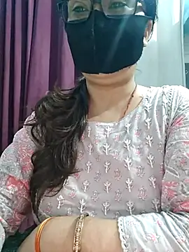 Snapshot of Aishwaryaa_69 chatting on 07/09/26, 03:21 Aishwaryaa 69 online show from 07/09/26, 03:21