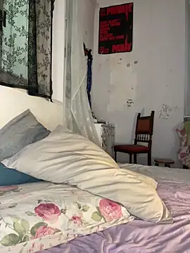 giuli zerozero online show from 03/30/26, 03:24