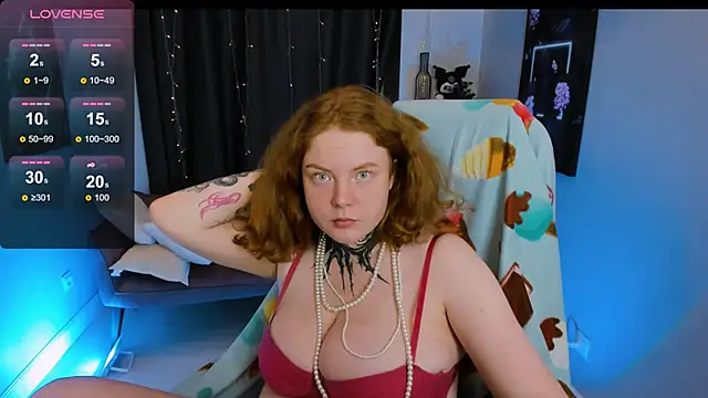 Snapshot of Cassie_xKiss chatting on 12/15/24, 07:31 Cassie xKiss online show from 12/15/24, 07:31