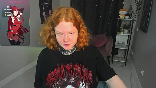 Snapshot of Cassie_xKiss chatting on 09/17/25, 08:32 Cassie xKiss online show from 09/17/25, 08:32