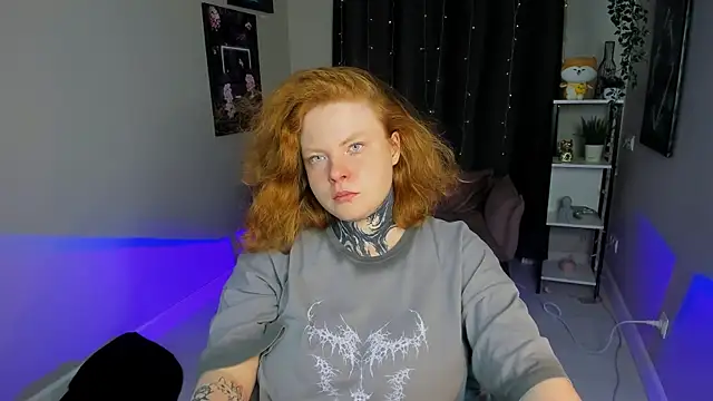 Snapshot of Cassie_xKiss chatting on 09/27/25, 08:14 Cassie xKiss online show from 09/27/25, 08:14