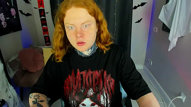 Snapshot of Cassie_xKiss chatting on 10/27/25, 08:57 Cassie xKiss online show from 10/27/25, 08:57