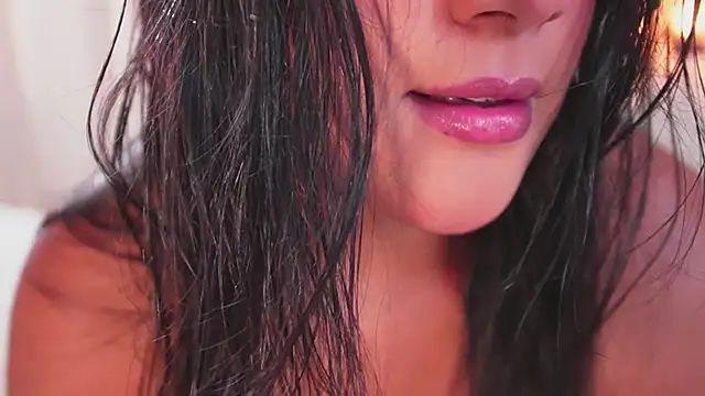 bonniekim  online show from 11/11/25, 12:32