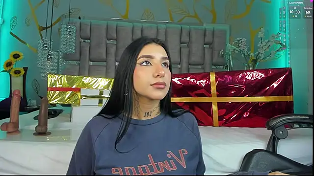 Leiaa  online show from 12/19/24, 05:40