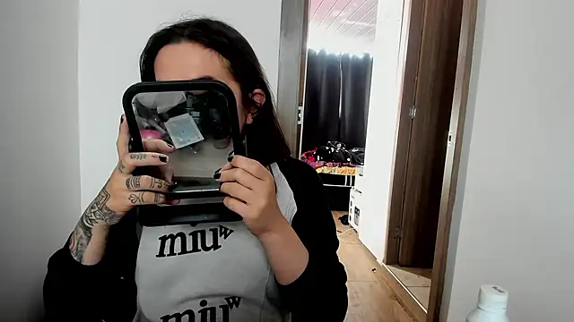 Sweet-Suck69 online show from 01/31/25, 09:59