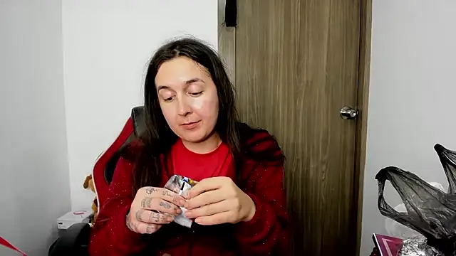 Sweet-Suck69 online show from 03/04/25, 04:49