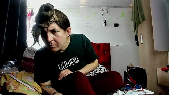 Sweet-Suck69 online show from 03/18/25, 04:59