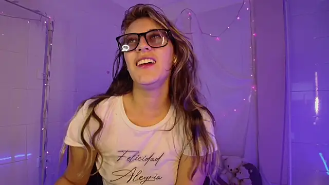 Giia paiige18 online show from 10/09/25, 01:47