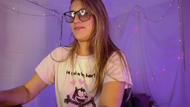 Giia paiige18 online show from 12/15/25, 11:09