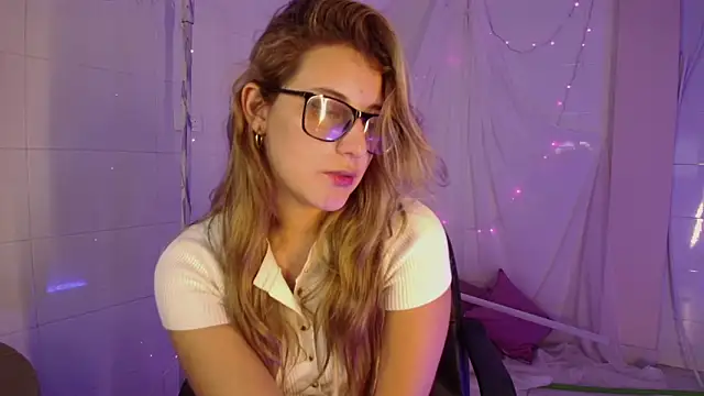 Giia paiige18 online show from 02/21/26, 01:17