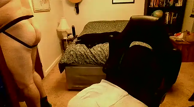 Snapshot of Hairy_Guy30 chatting on 01/31/25, 01:01 Hairy Guy30 online show from 01/31/25, 01:01