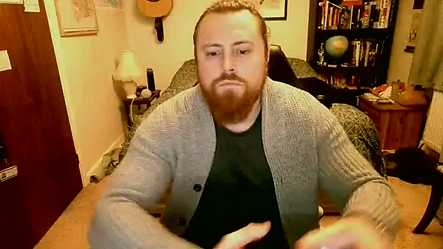 Snapshot of Hairy_Guy30 chatting on 02/05/25, 10:33 Hairy Guy30 online show from 02/05/25, 10:33