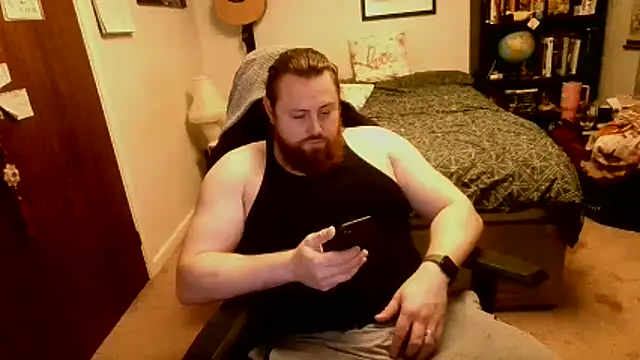 Snapshot of Hairy_Guy30 chatting on 03/30/26, 12:00 Hairy Guy30 online show from 03/30/26, 12:00