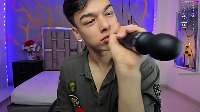 Gerony  online show from 03/23/25, 05:32