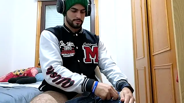 Jackyrose online show from 12/08/24, 01:56