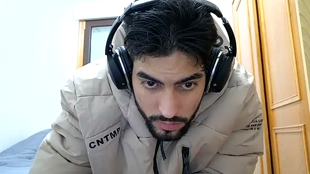 Jackyrose online show from 12/14/24, 06:56