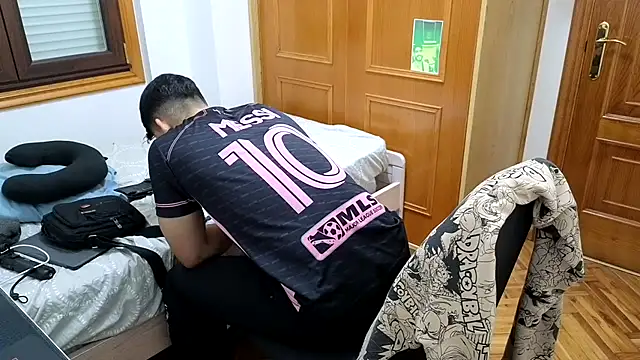 Jackyrose online show from 02/18/25, 03:21