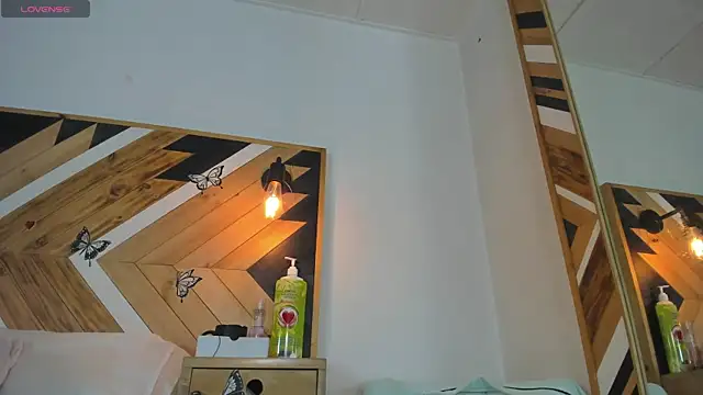 Kathaleiya Ozz online show from 04/08/26, 08:09