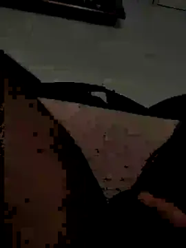 morenosouza099 online show from 04/18/26, 07:40