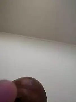 Snapshot of morenosouza099 chatting on 07/03/26, 10:27 morenosouza099 online show from 07/03/26, 10:27