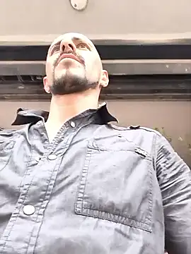 fire menxxx001 online show from 03/04/26, 05:41