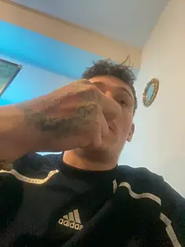 Snapshot of pablo200105 chatting on 02/28/25, 06:43 pablo200105 online show from 02/28/25, 06:43