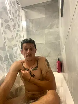 Snapshot of pablo200105 chatting on 09/12/25, 03:28 pablo200105 online show from 09/12/25, 03:28