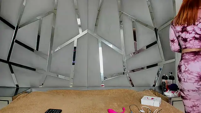 Catherinee69 x online show from 11/29/25, 02:58