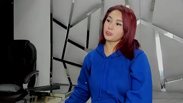 Catherinee69 x online show from 04/01/26, 02:56