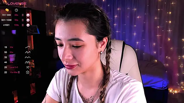 DarlaLike online show from 12/14/24, 04:45