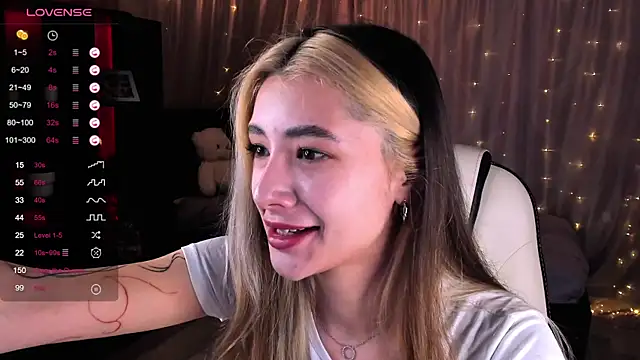 DarlaLike online show from 01/29/25, 06:22