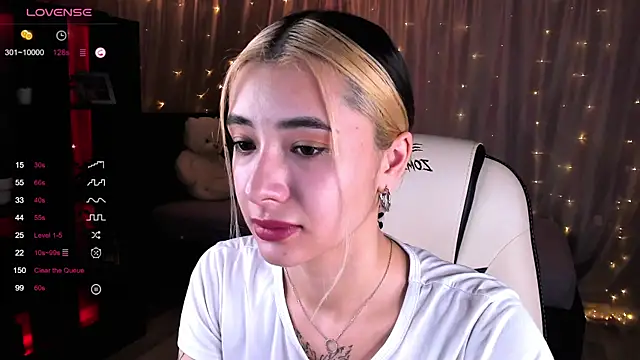 DarlaLike online show from 02/05/25, 05:09