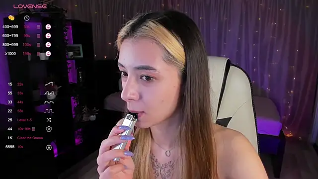 DarlaLike online show from 03/01/25, 06:46