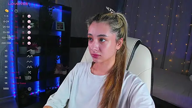 DarlaLike online show from 03/14/25, 04:21