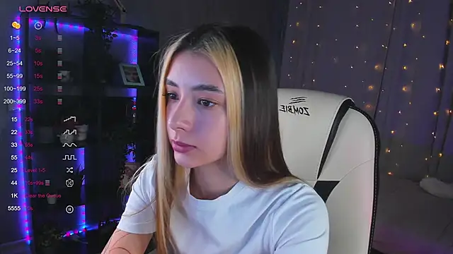 DarlaLike online show from 03/19/25, 03:41