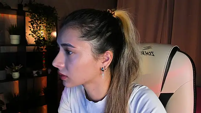 DarlaLike online show from 09/21/25, 04:03